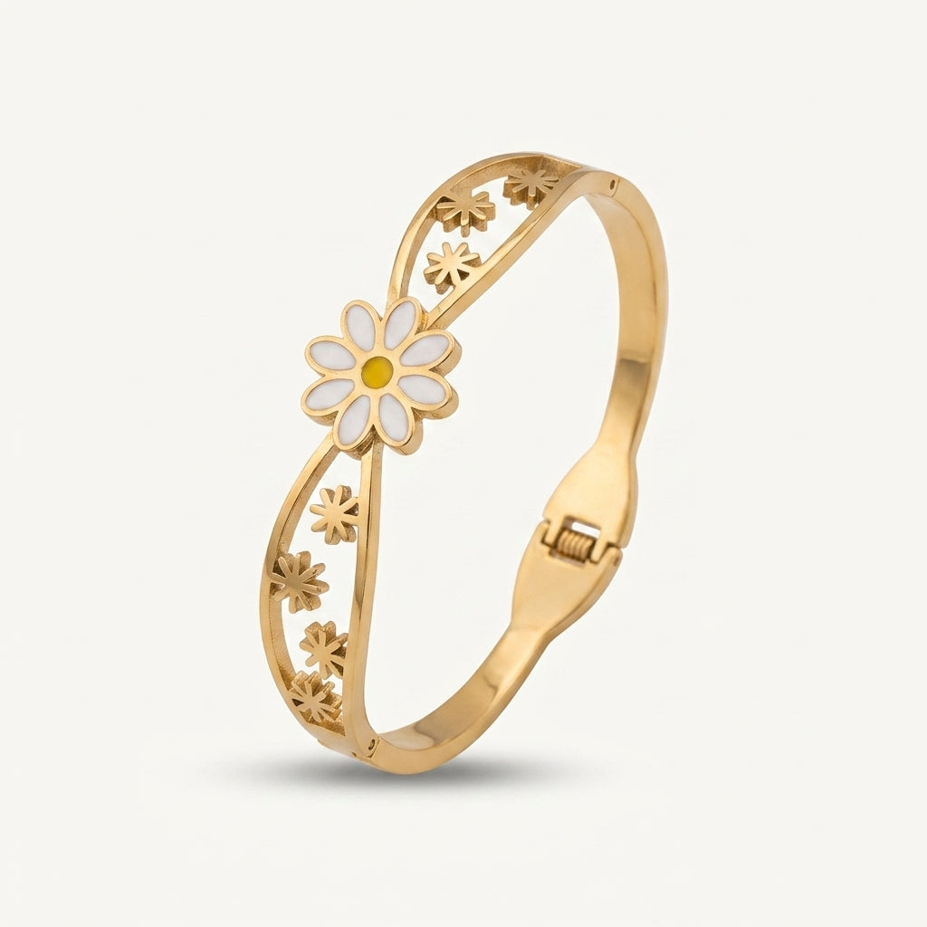 Daisy Bloom Bangle – Gold Cuff with Flower
